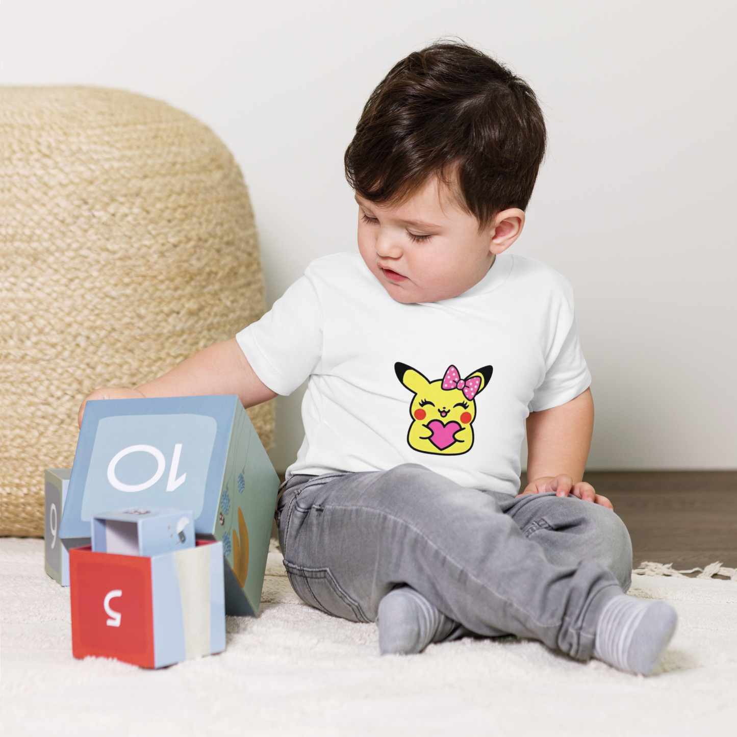 Pour les petites aventures du quotidien… un t-shirt tout doux et trop mignon ! ~ Pika fille ~ 2T, 3T, 4T, 5T